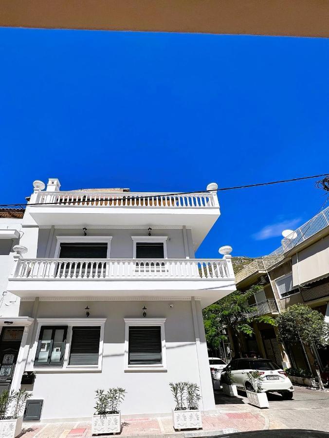 Kontis' Deluxe Furnished Apartment Loutráki Exterior foto